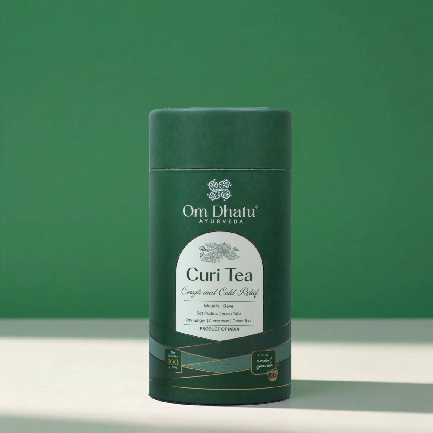 Loose-leaf of Omdhatu Curi Tea Can brewing allows the  high-quality spices (like Vana Tulsi and ginger) to infuse fully, ensuring your body gets the most out of every cup.